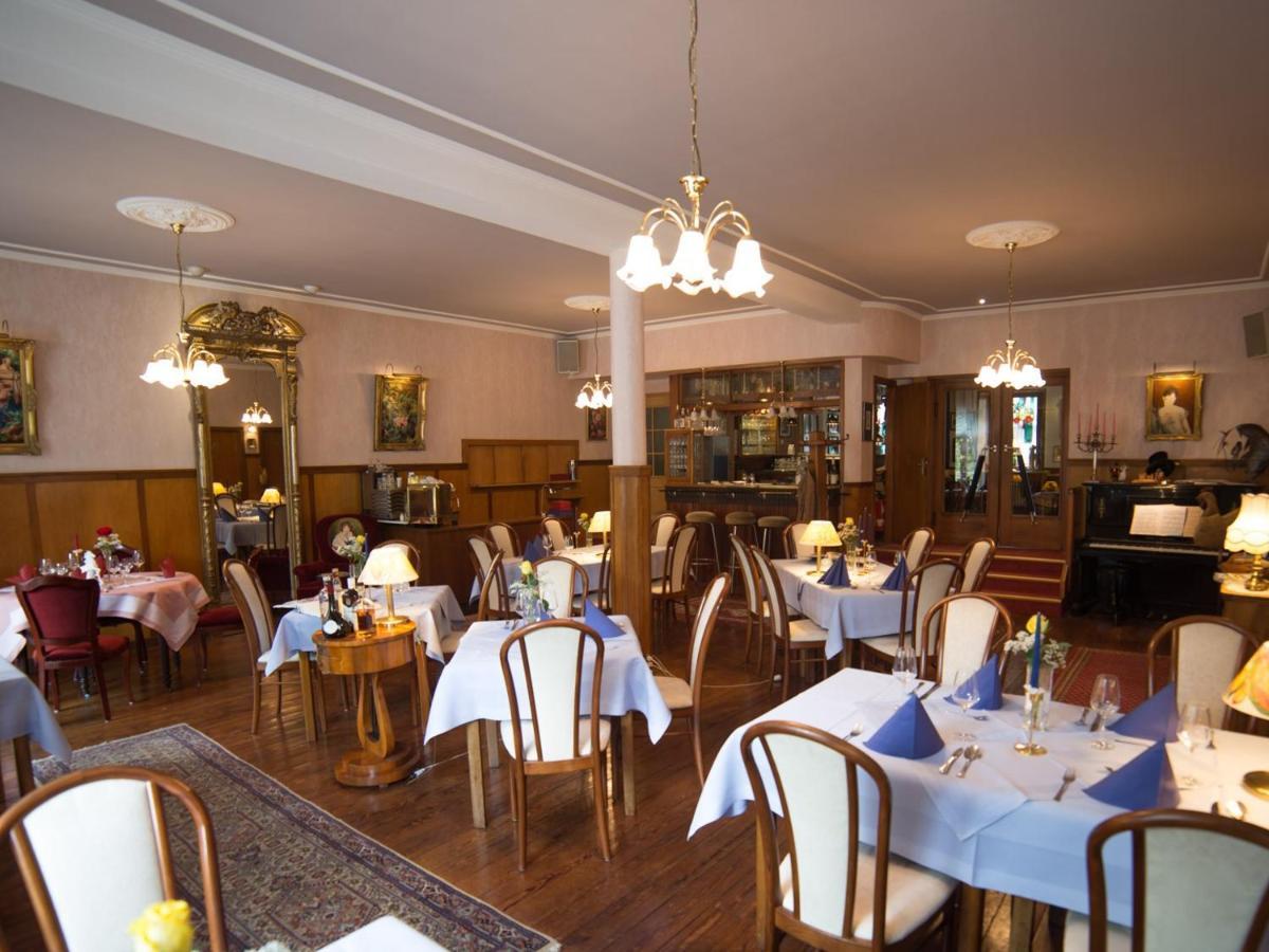 Hotel Zur Post - Burg An Der Mosel Εξωτερικό φωτογραφία